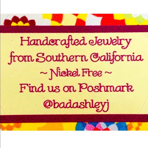 Disney Minnie Mouse handmade earrings - Picture 6 of 6